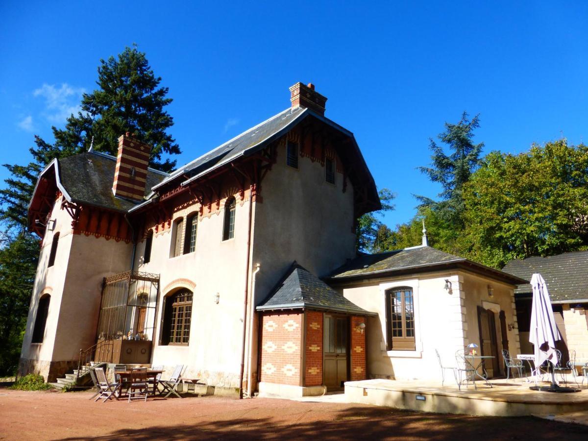 לינה וארוחת בוקר Clermain Le Manoir Sur La Roche, 74, Impasse Du Manoir, 71520 Navour Sur Grosne D121 מראה חיצוני תמונה