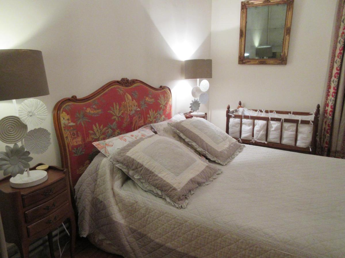 לינה וארוחת בוקר Clermain Le Manoir Sur La Roche, 74, Impasse Du Manoir, 71520 Navour Sur Grosne D121 מראה חיצוני תמונה